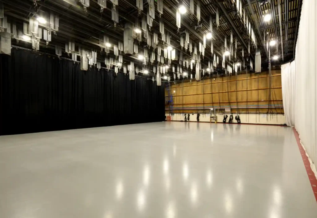 Indie Film Hub Pinewood Studios - Crew Studio - Sound Stage 
