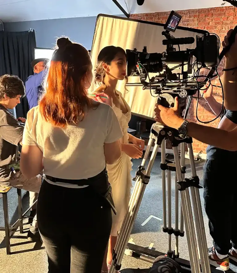 Crew Studio Filming Zoha Rahman